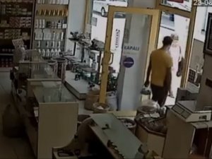 Bursa’da Sadaka Kutusu Hırsızlığı Kameralarda