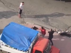 Adana’da Korna Kavgasında Sopa Ve Yumruklar Konuştu