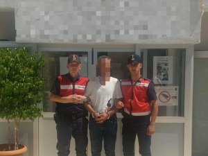 Antalya’da Jandarma Aranan Hükümlüyü Baba Evinde Yakaladı