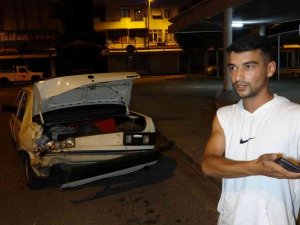 Park Halindeki Araca Çarpıp Kaçtı, Düşen Plakasıyla Yakalı Ele Verdi
