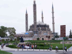 Edirne Selimiye Camii’nde Restorasyon Çalışmaları Sürüyor