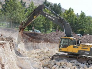 Karabağ Kardeşlik Parkında Çalışmalar Devam Ediyor