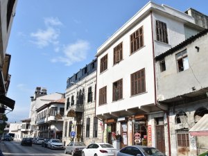 Tarihi Caddede Restorasyon Çalışmaları