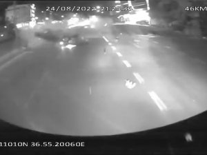 Feci Kaza Anı Otobüsün Kamerasına Da Yansıdı