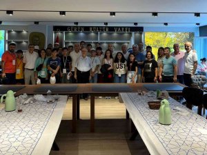 O Vakıfa Öğrencilerden Çıkarma