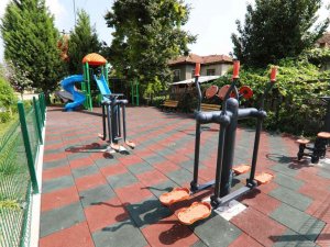 Erenler’de Parklar Yenileniyor
