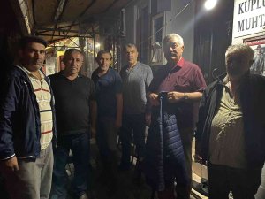 İ̇l Başkanı Yıldırım Selin Dinmesiyle Vatandaşların Yardımına Koştu