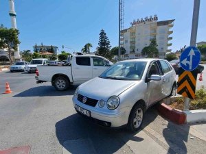 Kırmızı Işık İhlali Kaza Yaptırdı: 1 Yaralı