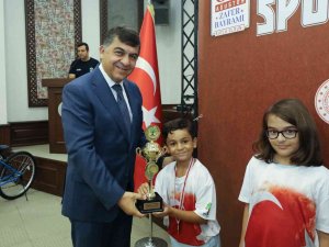 Kupalar 46. Kez Şampiyonların Elinde Havalandı