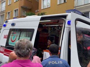 Ataşehir’de Kuşlarını Kurtarmak İsteyen Vatandaş 20 Metre Yükseklikten Yere Düştü