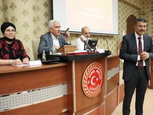 Bakan Soylu’dan İ̇l Genel Meclisi Başkanı Yılmaz’a: "Emrinize Amadeyiz"