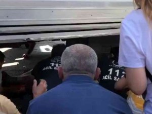 Yalova’da Tırın Altında Kalan Yaşlı Kadın Yaralandı