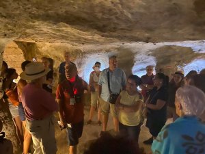 İ̇spanyol Turistler, Tarihi Kayaşehir’i Gezdi