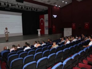 Elazığ’da Otobüs Şoförlerine Eğitim Verildi