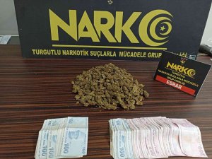Manisa’da Uyuşturucu Operasyonu: 4 Tutuklama