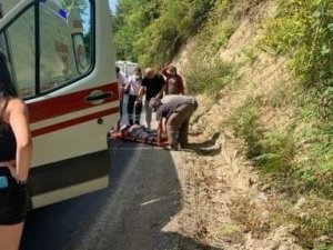 Hareket Halindeki Araçtan Düşen Vatandaş Yaralandı