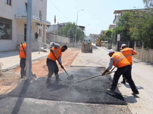 Yeşilova’nın 4 Sokağına 116 Ton Asfalt