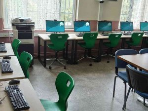 Sarıgöl Dindarlı Ahmet Yoldaş Ortaokulu Bilgisayar Sınıfına Kavuştu