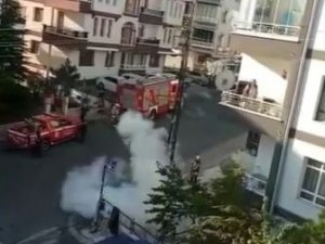 Elektrik Direğinden Çıkan Alevler Vatandaşların Panik Yaşamasına Neden Oldu