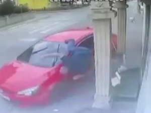 Dükkanın Önünü Süpürürken Dehşeti Yaşadı