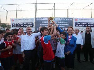 Yaz Kur’an Kursu Futbol Turnuvasına 860 Öğrenci Katıldı