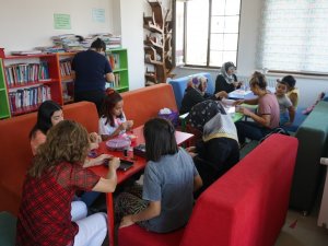 Yeşilyurtlu Kadınlar, Sanatsal Eserler Üretiyor