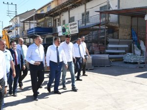 Kozluca Mahallesi Toz Ve Topraktan Kurtuluyor