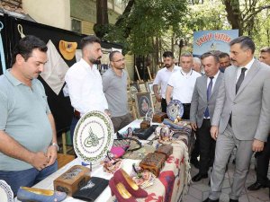 "3. Dolma, Turşu Ve Çilek Festivali" Başladı