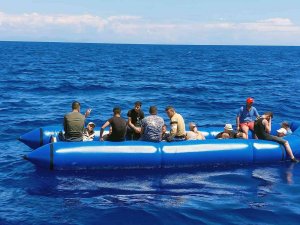 Marmaris’te 18 Düzensiz Göçmen Kurtarıldı