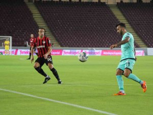 Spor Toto Süper Lig: Gaziantep Fk: 1 - Antalyaspor: 2 (İ̇lk Yarı)