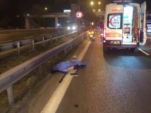 Kartal’da Kamyonete Arkadan Çarpan Motosiklet Alev Aldı: 2 Ölü