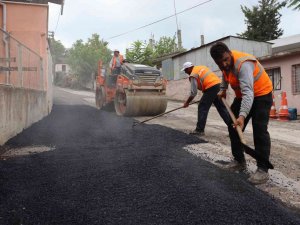 288 Ton Asfalt Serildi