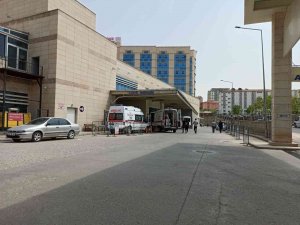 Siirt’te Tarım Aracı Devrildi: 5 Yaralı