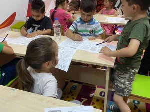 Sincan’da Çocuklar Anneleriyle Matematik Öğreniyor