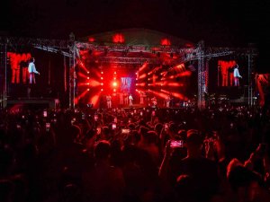 Başkentte Zeynep Bastık İle 30 Ağustos Zafer Bayramı Coşkusu