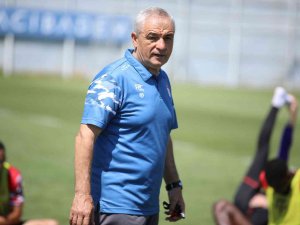 Rıza Çalımbay: “Hedefimiz Beşiktaş’tan Puan Almak”