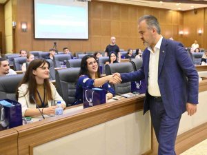 Başkan Aktaş Stajyerlerle Buluştu