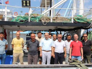 Balıkçılar Denize Açılmaya Hazır