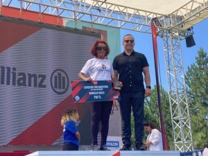 Nilgün Çelik, Eskişehir’den Madalyayla Döndü