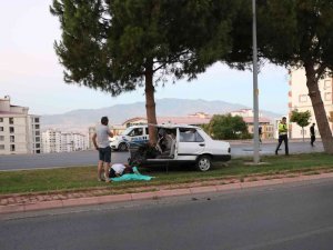 Bir Aylık Çifti Trafik Kazası Ayırdı
