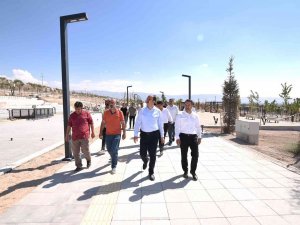 Başkan Altay, Konya’nın En Büyük Millet Bahçesinde İncelemelerde Bulundu