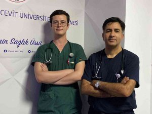 Serinlemek İçin Gittiği Denizde Nadir Görülen Durum Yaşadı