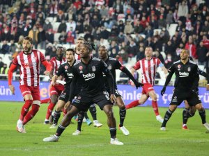 Beşiktaş İle Sivasspor 33. Randevuda