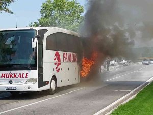 Alev Alev Yanan Otobüste Can Pazarı