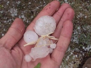 Çorum’a Ceviz Büyüklüğünde Dolu Yağdı