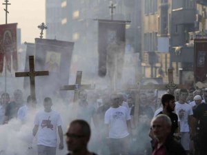 Sırbistan’da Yapılması Planlanan Uluslararası Lgbt Yürüyüşü Europride Protesto Edildi