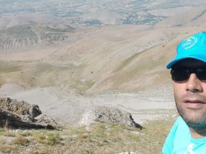 Taşların Sel Gibi Aktığı Anlar Cep Telefonu Kamerasına Yansıdı