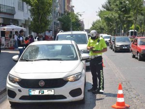 Uşak’ta 1463 Sürücüye Para Cezası Kesildi