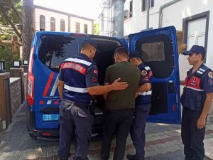 İ̇zmir’de Aranan 18 Hükümlü, Jasat’tan Kaçamadı