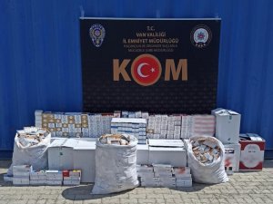 Van’da 2 Adet El Bombası Ele Geçirildi
